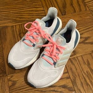 Adidas Women's Ultraboost 22 Running Shoe